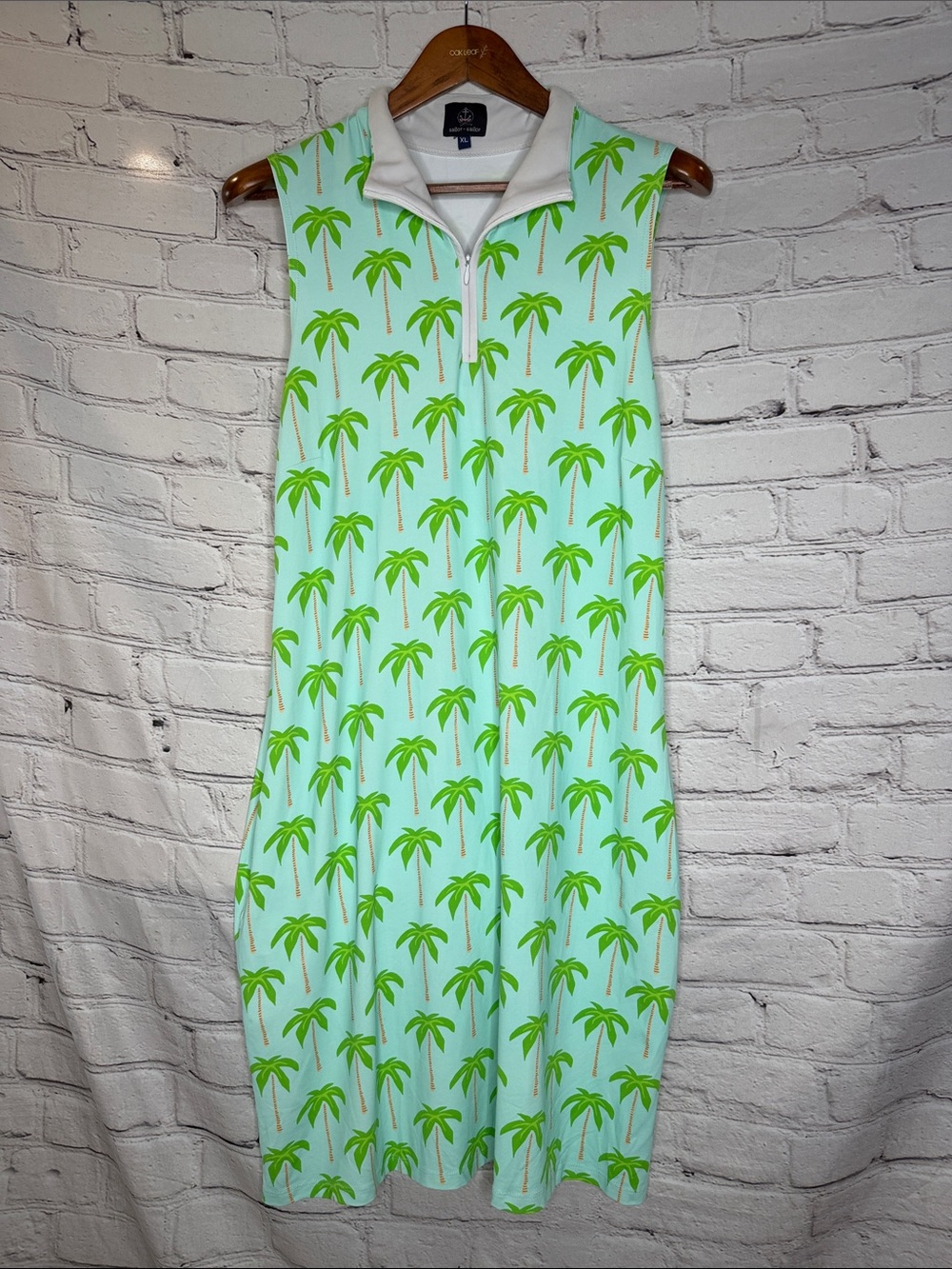 Sailor Sailor Palm Print Sleeveless Zip Dress in Mint & Lime Size X-Large